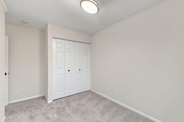 2613 Wimbledon Drive, Woodbury, MN 55125