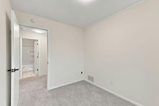 2613 Wimbledon Drive, Woodbury, MN 55125