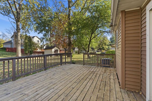 2613 Wimbledon Drive, Woodbury, MN 55125