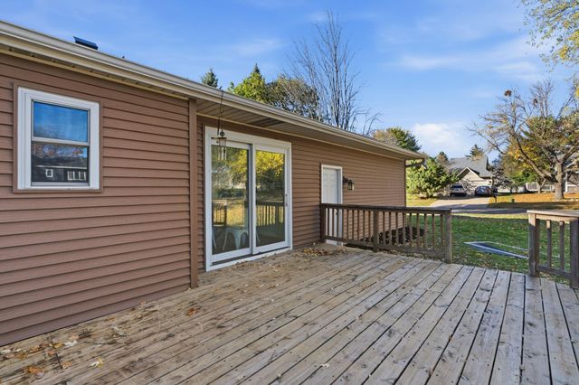 2613 Wimbledon Drive, Woodbury, MN 55125