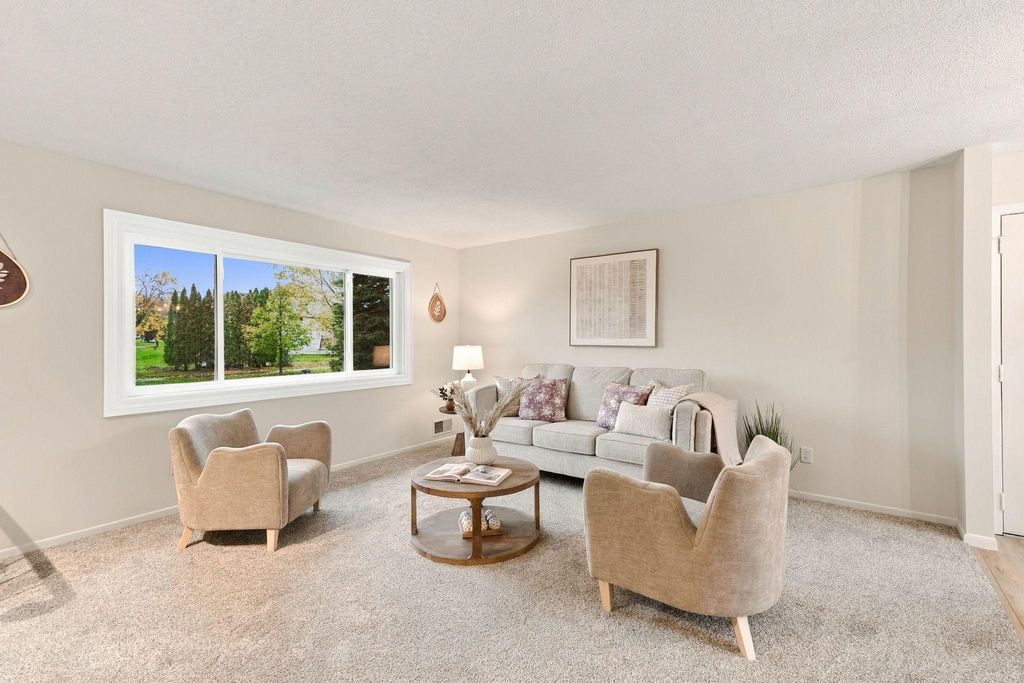 2613 Wimbledon Drive, Woodbury, MN 55125 — exterior