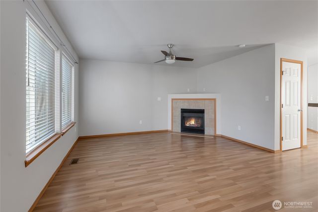 18629 115th Avenue E, Puyallup, WA 98374