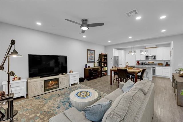 160 Lomita Heights Drive, Las Vegas, NV 89138