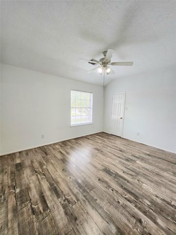 14335 Berrington Drive, Houston, TX 77083