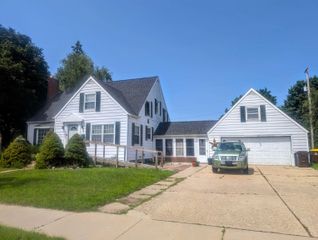 1207 North Drive, Mount Pleasant, MI 48858