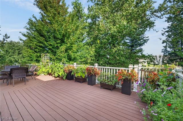 9362 Sagamore Circle, Strongsville, OH 44136