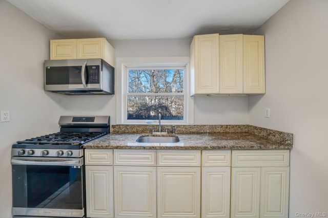 476 Revilo Avenue, Shirley, NY 11967