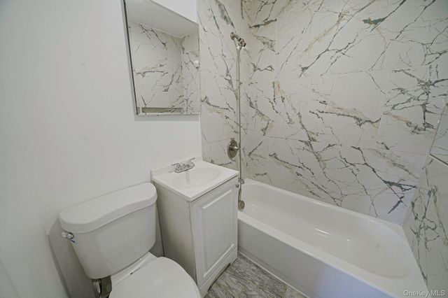 476 Revilo Avenue, Shirley, NY 11967