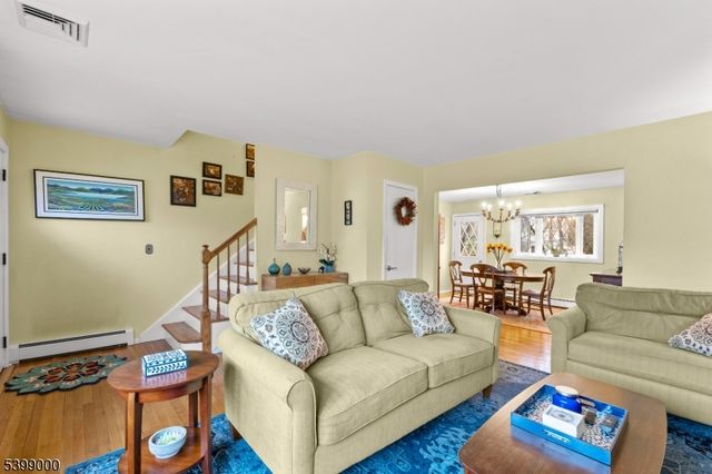 36 Willow Way, Wanaque Boro, NJ 07465