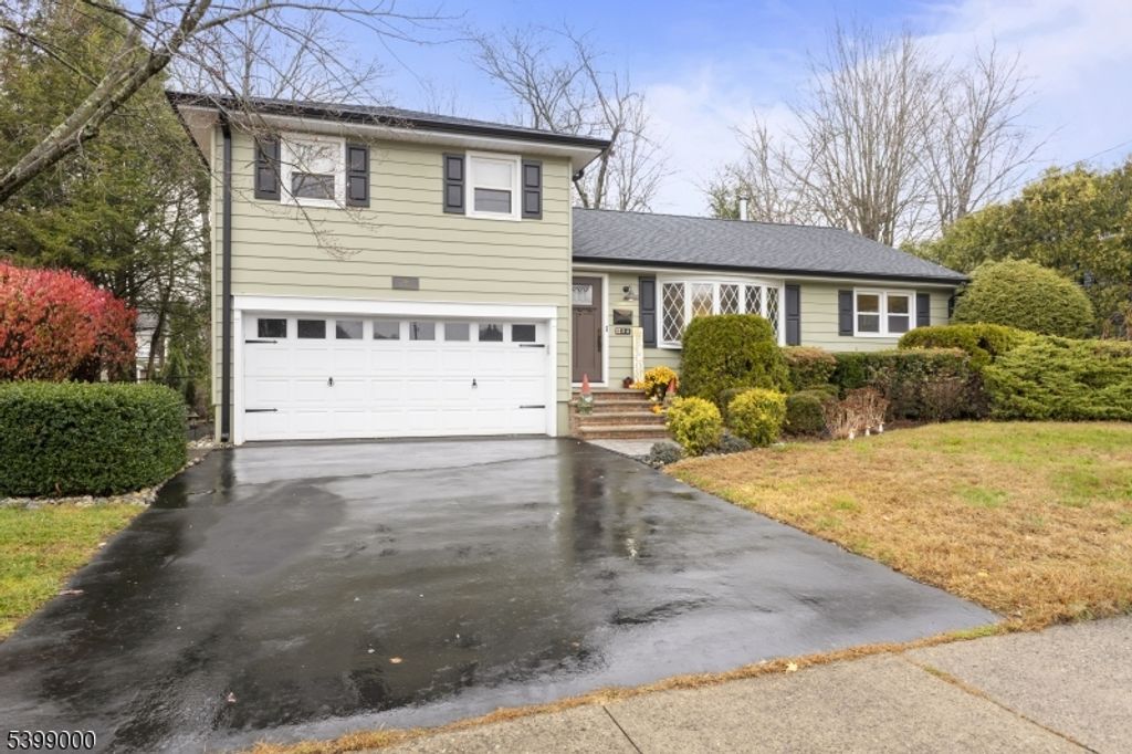 36 Willow Way, Wanaque Boro, NJ 07465