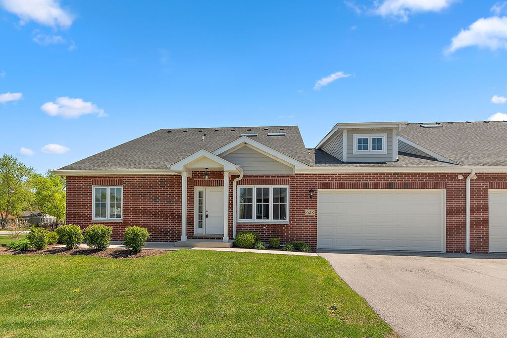 628 Prairie Crossing Drive, New Lenox, IL 60451