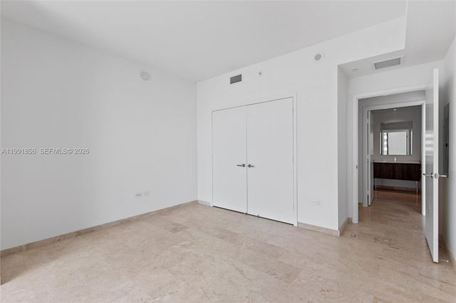 88 SW 7th St 904, Miami, FL 33130