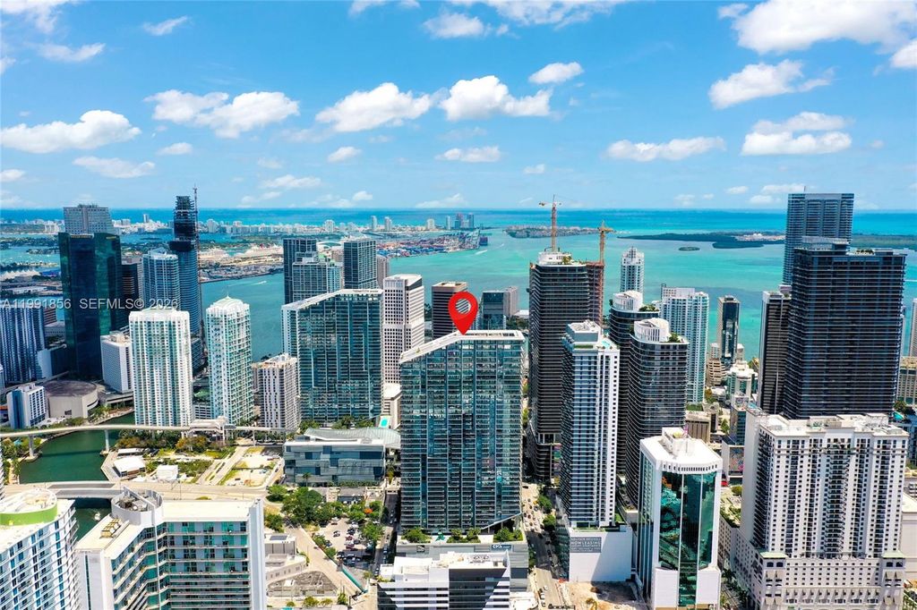 88 SW 7th St 904, Miami, FL 33130