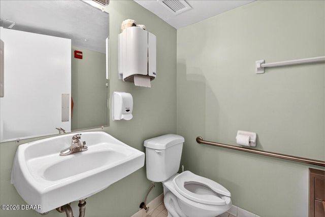 1 John Anderson Dr Apt 412, Ormond Beach, FL 32176