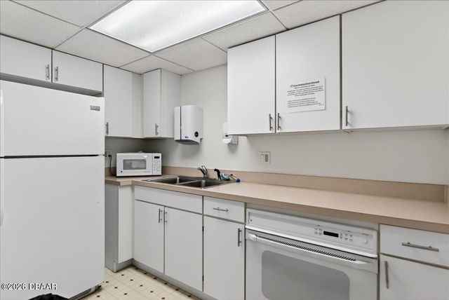 1 John Anderson Dr Apt 412, Ormond Beach, FL 32176