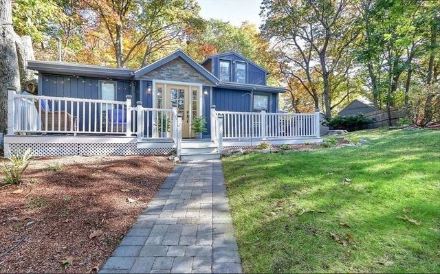 7 West St, Melrose, MA 02176