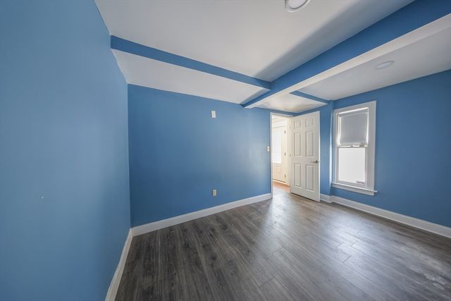 7 West St, Melrose, MA 02176