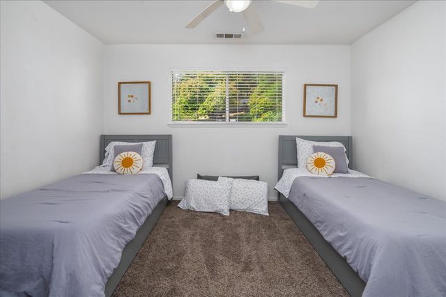 40828 Goldside Dr, Oakhurst, CA 93644