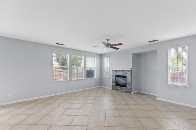 10272 Beckley Way, Elk Grove, CA 95757