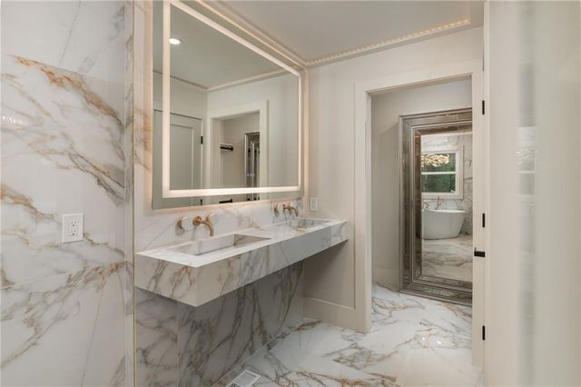 90 Bradford Drive, Eatonton, GA 31024