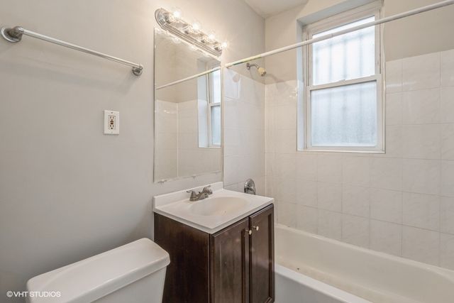 435 E Oakwood Boulevard 31, Chicago, IL 60653