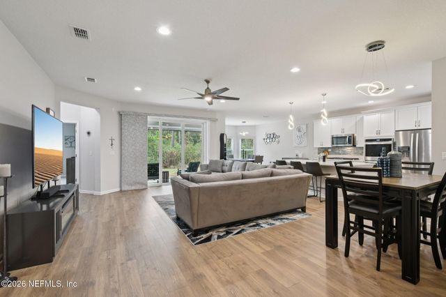 75476 SUNBERRY Drive, Yulee, FL 32097