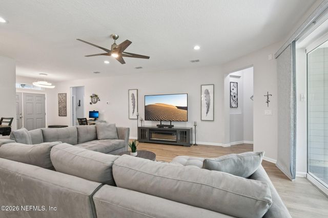 75476 SUNBERRY Drive, Yulee, FL 32097