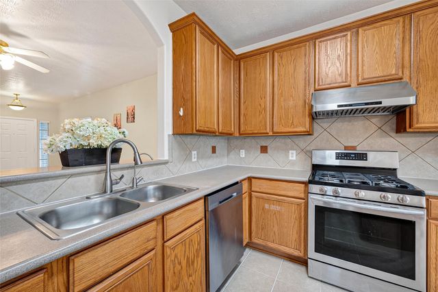 9510 Curry Landing Drive, Houston, TX 77095