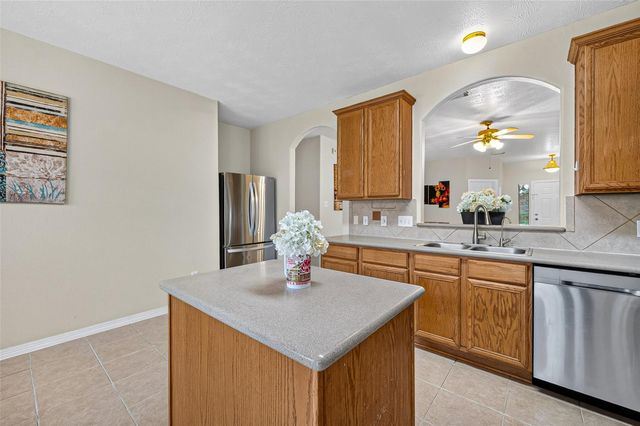 9510 Curry Landing Drive, Houston, TX 77095