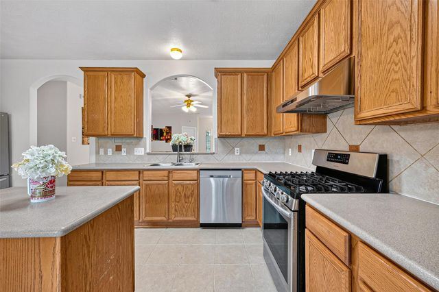 9510 Curry Landing Drive, Houston, TX 77095