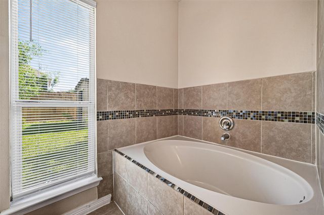 9510 Curry Landing Drive, Houston, TX 77095