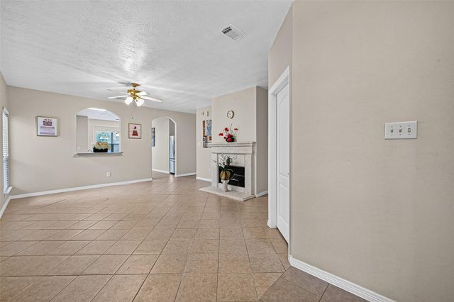 9510 Curry Landing Drive, Houston, TX 77095