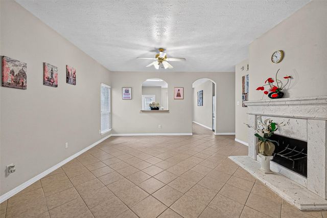 9510 Curry Landing Drive, Houston, TX 77095