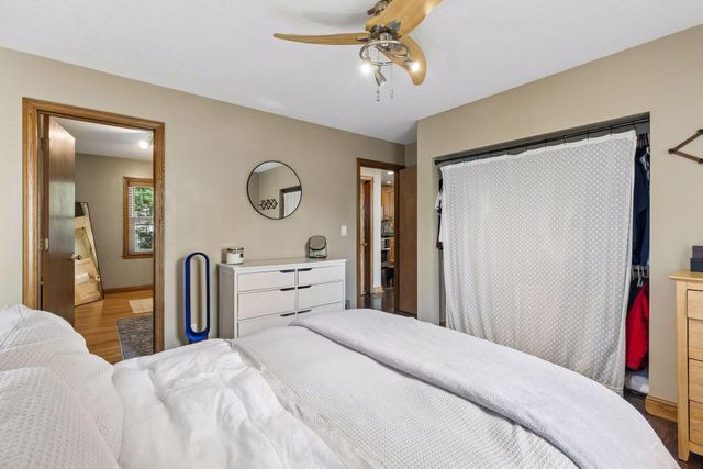 6030 Aldrich Avenue N, Brooklyn Center, MN 55430