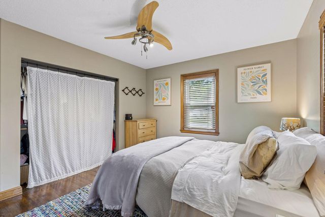 6030 Aldrich Avenue N, Brooklyn Center, MN 55430