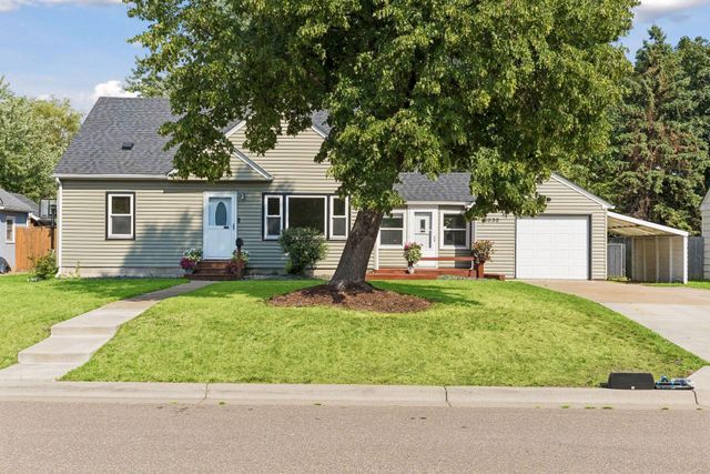 6030 Aldrich Avenue N, Brooklyn Center, MN 55430