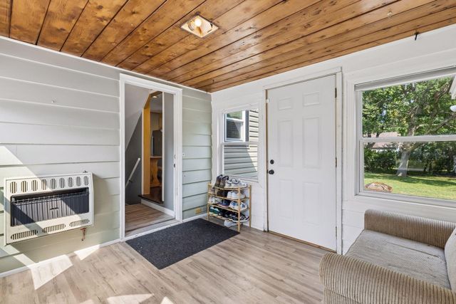 6030 Aldrich Avenue N, Brooklyn Center, MN 55430