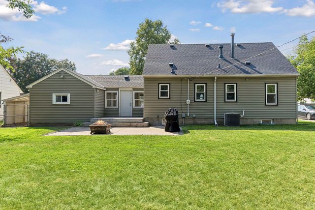 6030 Aldrich Avenue N, Brooklyn Center, MN 55430