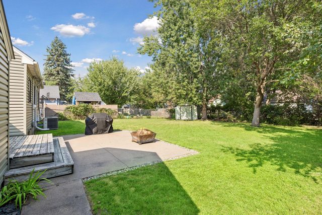 6030 Aldrich Avenue N, Brooklyn Center, MN 55430
