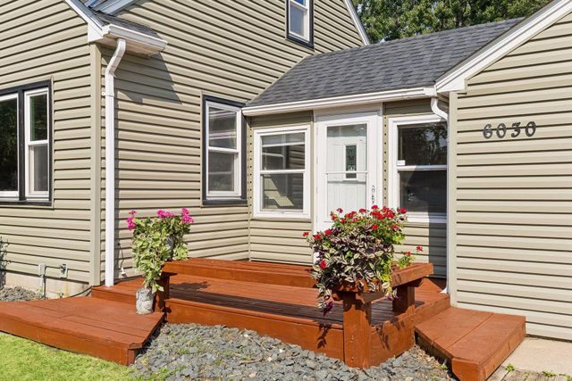 6030 Aldrich Avenue N, Brooklyn Center, MN 55430