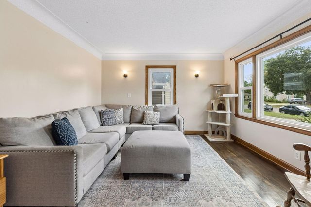 6030 Aldrich Avenue N, Brooklyn Center, MN 55430