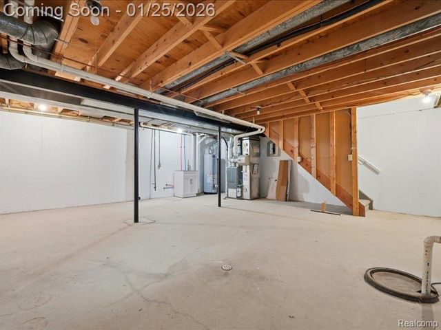 15913 N Franklin Drive, Clinton Charter Township, MI 48038