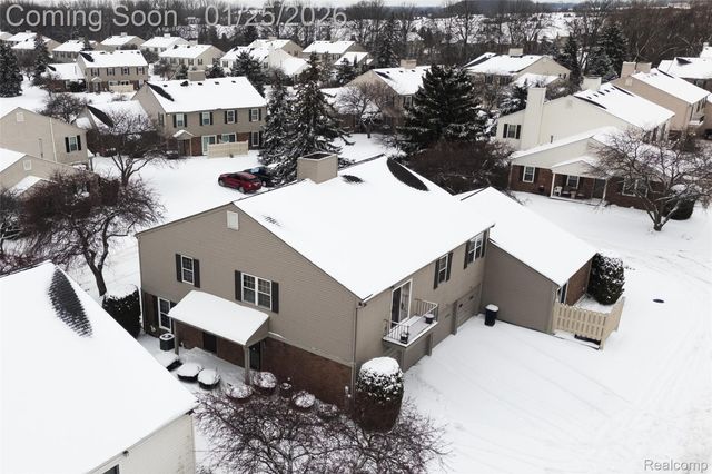 15913 N Franklin Drive, Clinton Charter Township, MI 48038