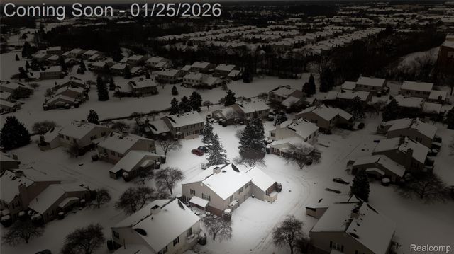 15913 N Franklin Drive, Clinton Charter Township, MI 48038