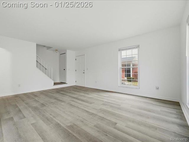 15913 N Franklin Drive, Clinton Charter Township, MI 48038