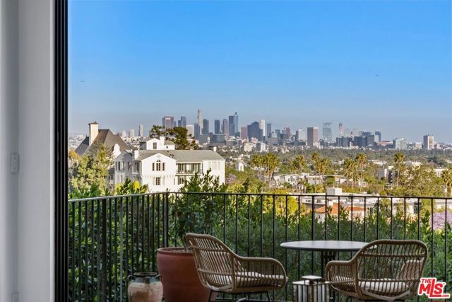 8241 Lincoln Terrace, Los Angeles, CA 90069