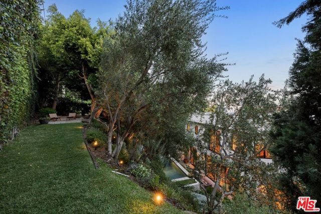 8241 Lincoln Terrace, Los Angeles, CA 90069