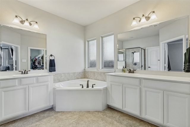 1404 Big Creek Drive, Mckinney, TX 75071