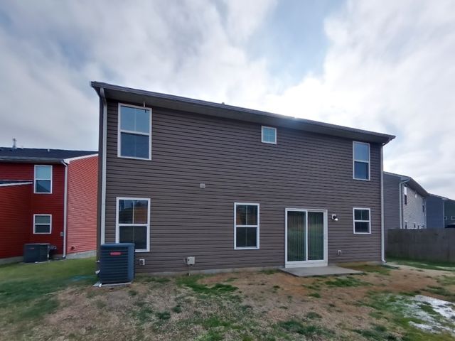 2904 Cherry Point Ln, Columbia, TN 38401