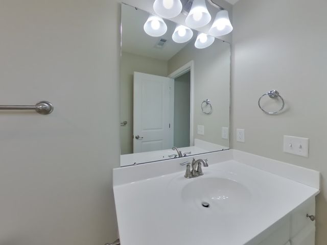 2904 Cherry Point Ln, Columbia, TN 38401